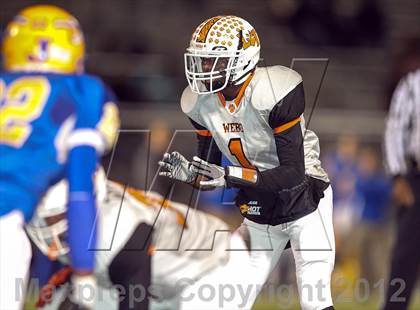 Thumbnail 3 in Lancaster vs. Jacksonville (UIL 4A Division 2 Bi-District Playoff) photogallery.