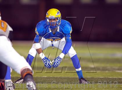 Thumbnail 1 in Lancaster vs. Jacksonville (UIL 4A Division 2 Bi-District Playoff) photogallery.