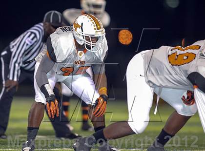 Thumbnail 2 in Lancaster vs. Jacksonville (UIL 4A Division 2 Bi-District Playoff) photogallery.