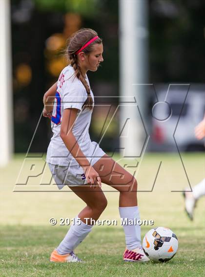 Thumbnail 3 in Hutchison vs Bartlett photogallery.