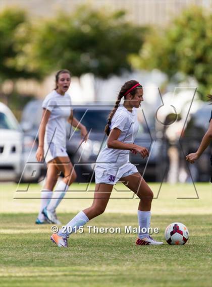 Thumbnail 3 in Hutchison vs Bartlett photogallery.