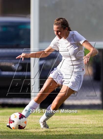 Thumbnail 3 in Hutchison vs Bartlett photogallery.