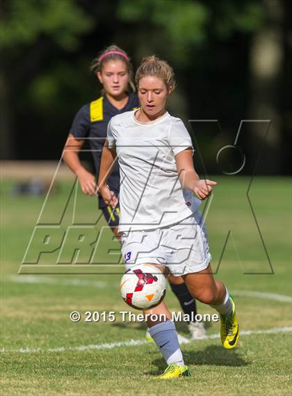 Thumbnail 2 in Hutchison vs Bartlett photogallery.