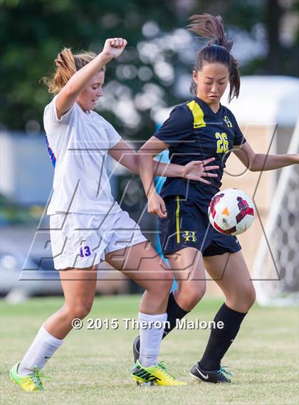 Thumbnail 2 in Hutchison vs Bartlett photogallery.