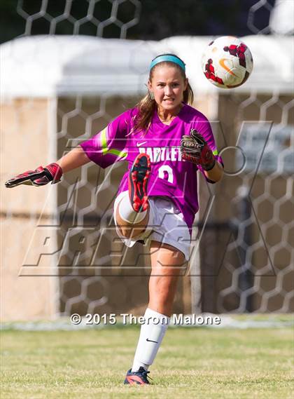 Thumbnail 2 in Hutchison vs Bartlett photogallery.