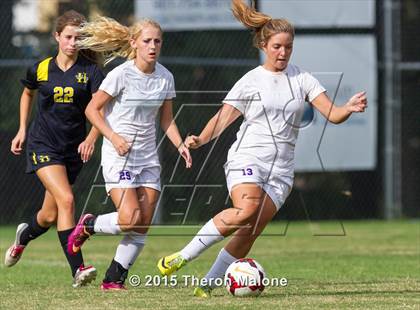 Thumbnail 2 in Hutchison vs Bartlett photogallery.