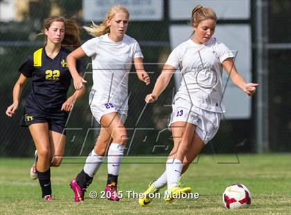 Thumbnail 3 in Hutchison vs Bartlett photogallery.
