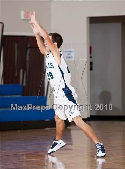 Thumbnail 3 in Alvord vs Trinity Christian (Lake Country Classic) photogallery.