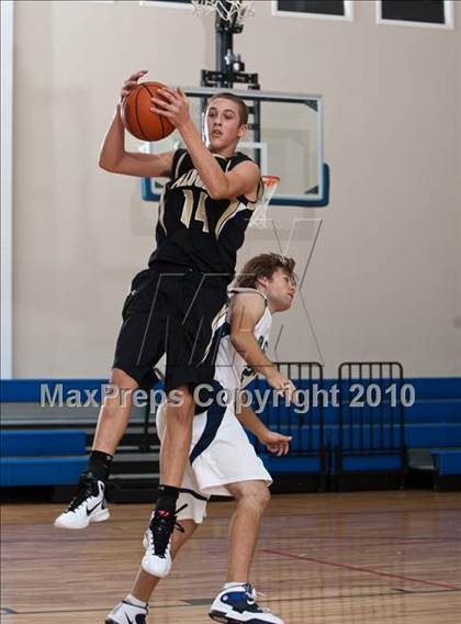 Thumbnail 2 in Alvord vs Trinity Christian (Lake Country Classic) photogallery.