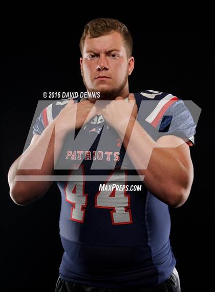 Thumbnail 1 in Liberty Senior Photos photogallery.
