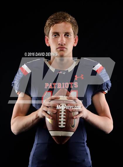 Thumbnail 3 in Liberty Senior Photos photogallery.