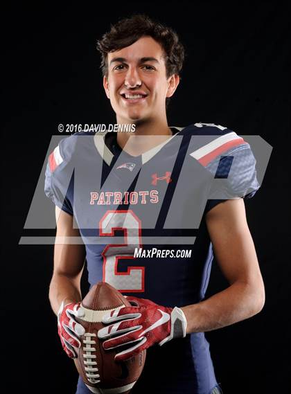 Thumbnail 2 in Liberty Senior Photos photogallery.