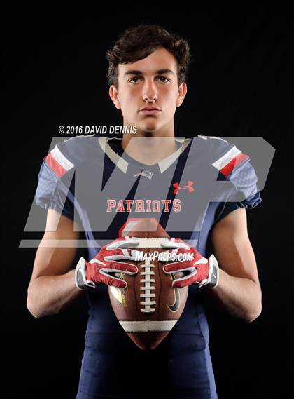 Thumbnail 3 in Liberty Senior Photos photogallery.