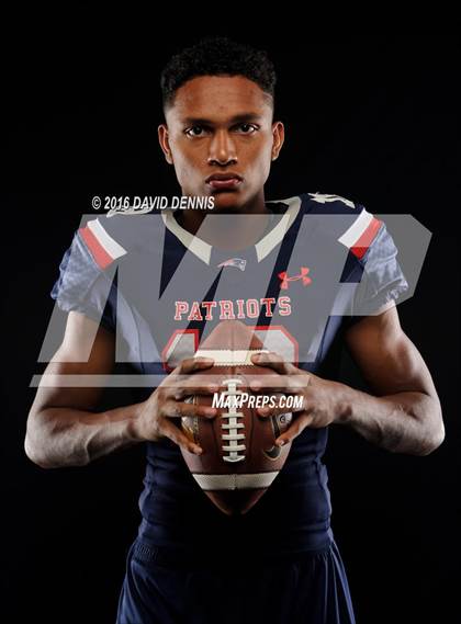 Thumbnail 3 in Liberty Senior Photos photogallery.
