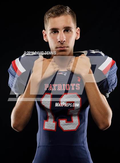 Thumbnail 2 in Liberty Senior Photos photogallery.