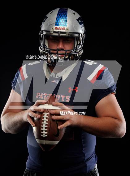 Thumbnail 3 in Liberty Senior Photos photogallery.