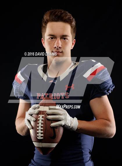 Thumbnail 3 in Liberty Senior Photos photogallery.