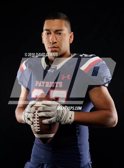 Thumbnail 2 in Liberty Senior Photos photogallery.