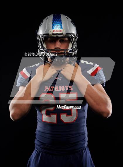 Thumbnail 3 in Liberty Senior Photos photogallery.