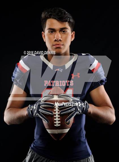 Thumbnail 2 in Liberty Senior Photos photogallery.