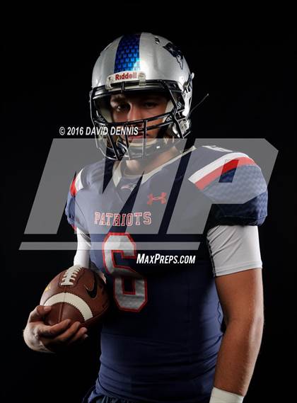 Thumbnail 1 in Liberty Senior Photos photogallery.