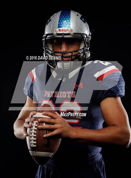 Thumbnail 1 in Liberty Senior Photos photogallery.