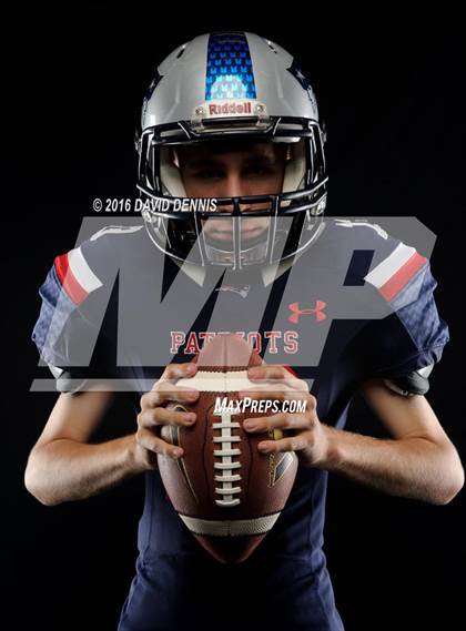 Thumbnail 1 in Liberty Senior Photos photogallery.