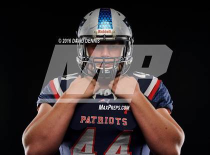 Thumbnail 2 in Liberty Senior Photos photogallery.