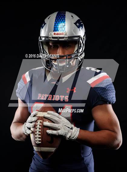 Thumbnail 1 in Liberty Senior Photos photogallery.