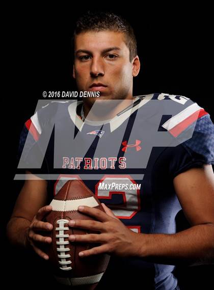 Thumbnail 3 in Liberty Senior Photos photogallery.
