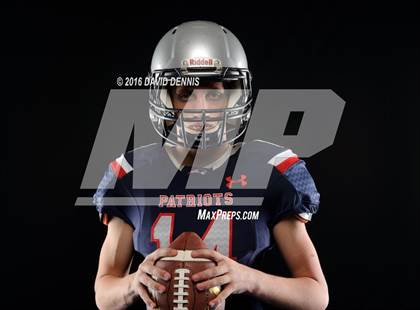 Thumbnail 2 in Liberty Senior Photos photogallery.