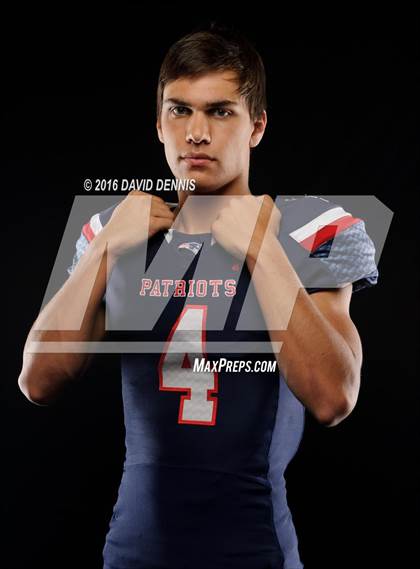 Thumbnail 1 in Liberty Senior Photos photogallery.
