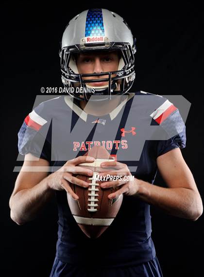 Thumbnail 3 in Liberty Senior Photos photogallery.