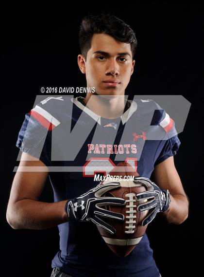 Thumbnail 3 in Liberty Senior Photos photogallery.