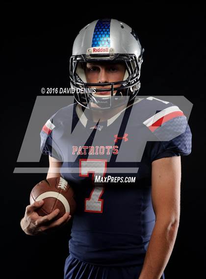 Thumbnail 1 in Liberty Senior Photos photogallery.