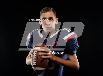 Thumbnail 2 in Liberty Senior Photos photogallery.