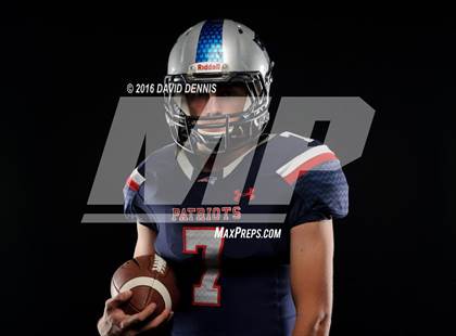 Thumbnail 2 in Liberty Senior Photos photogallery.
