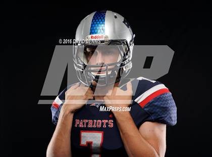 Thumbnail 2 in Liberty Senior Photos photogallery.