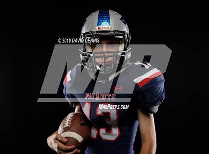 Thumbnail 2 in Liberty Senior Photos photogallery.