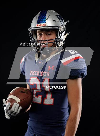 Thumbnail 1 in Liberty Senior Photos photogallery.