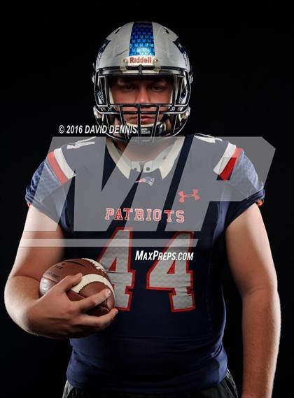 Thumbnail 1 in Liberty Senior Photos photogallery.