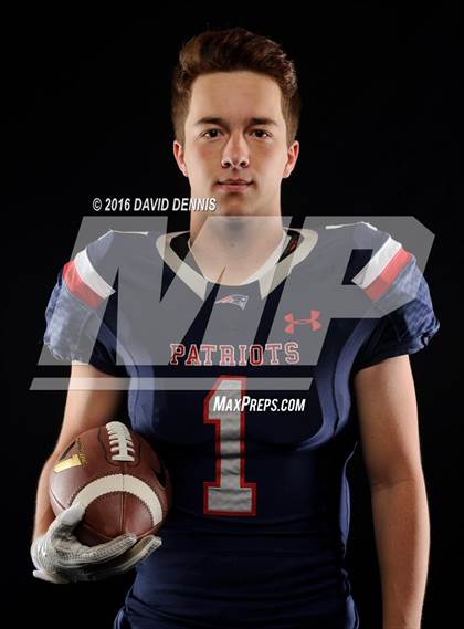 Thumbnail 3 in Liberty Senior Photos photogallery.