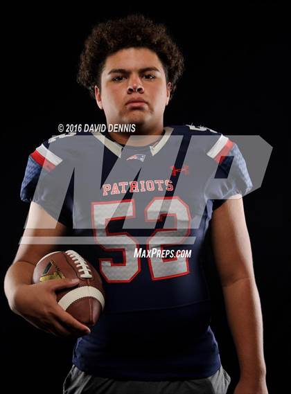 Thumbnail 2 in Liberty Senior Photos photogallery.