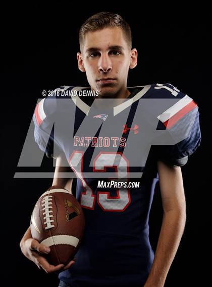 Thumbnail 1 in Liberty Senior Photos photogallery.