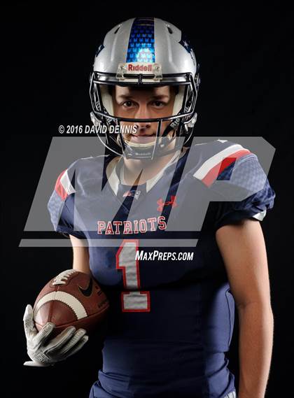 Thumbnail 1 in Liberty Senior Photos photogallery.