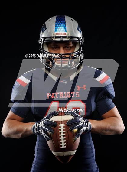 Thumbnail 1 in Liberty Senior Photos photogallery.