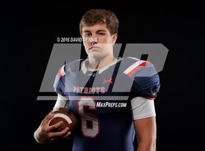 Thumbnail 2 in Liberty Senior Photos photogallery.