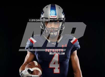 Thumbnail 1 in Liberty Senior Photos photogallery.