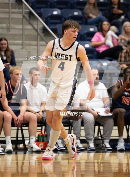 Thumbnail 3 in Rogers Heritage @ Bentonville West photogallery.