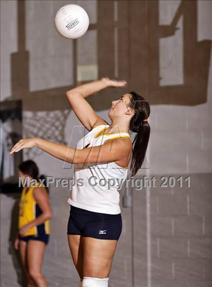 Thumbnail 1 in Morristown-Hamblem West vs Seymour photogallery.